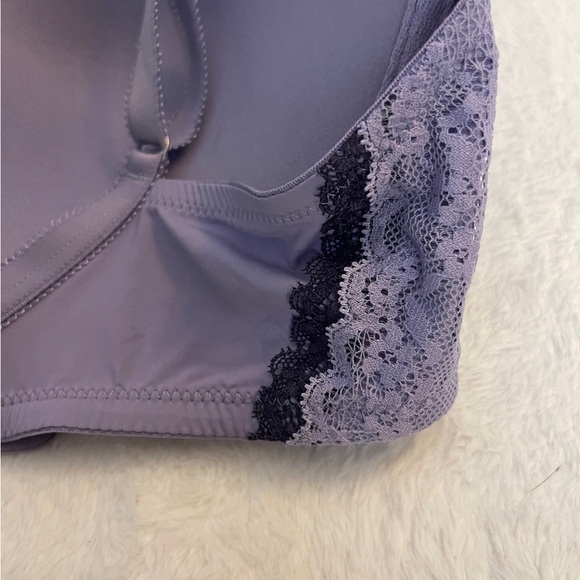 Aerie Lavender Lace Bra with Black Trim - Picture 5 of 7